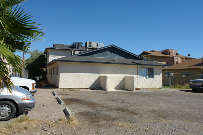 1417 Henry Dr in Las Vegas, NV - Building Photo - Building Photo