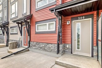 11 Evanscrest Mews NW in Calgary, AB - Building Photo - Building Photo