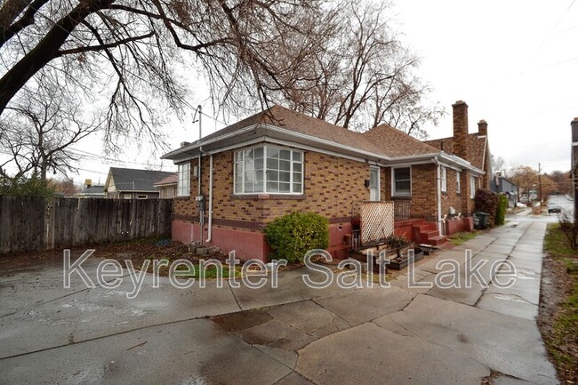 1594 1/2 S 1100 E in Salt Lake City, UT - Building Photo - Building Photo