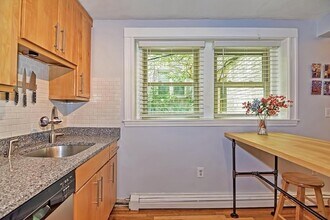 12 Ransom Rd, Unit 12A in Boston, MA - Building Photo - Building Photo