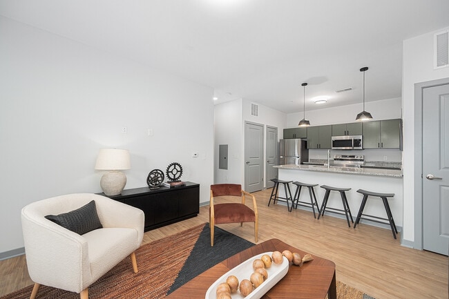 The Retreat at Canal Apartments