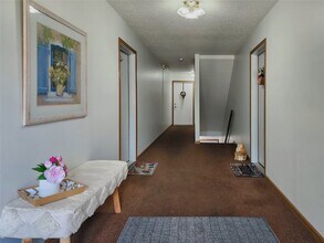 9608 Bent Pine Dr in Sappington, MO - Building Photo - Building Photo