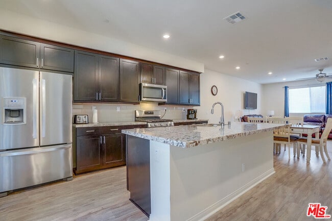 property at 20619 Oakglen Ln