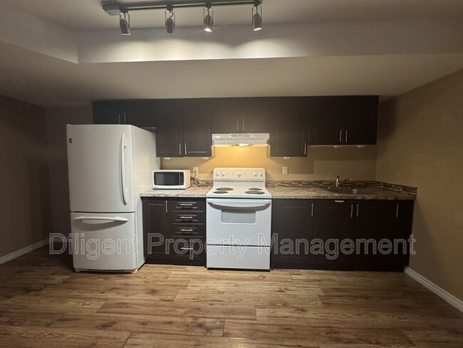 267 Louden Terrace in Peterborough, ON - Building Photo - Building Photo