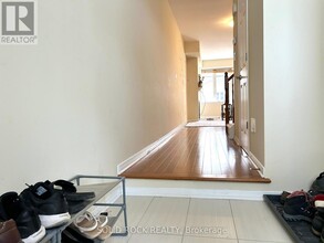 151 Springbeauty Ave in Ottawa, ON - Building Photo - Building Photo