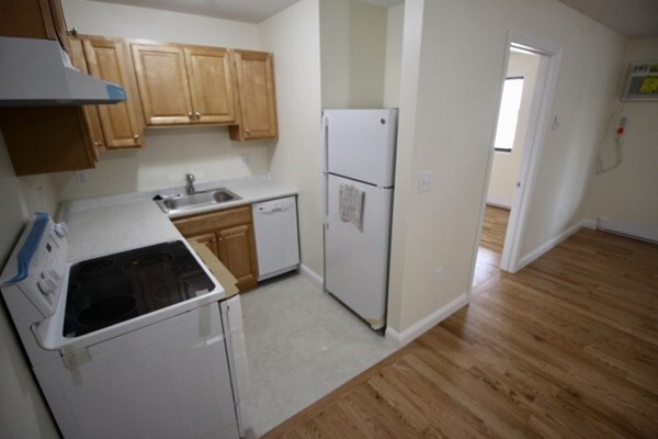 12 Arizona Terrace in Arlington, MA - Building Photo