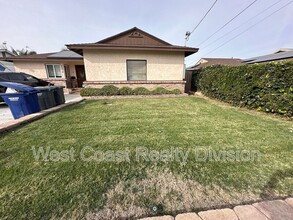 6036 Winfield Ave in La Mesa, CA - Building Photo - Building Photo