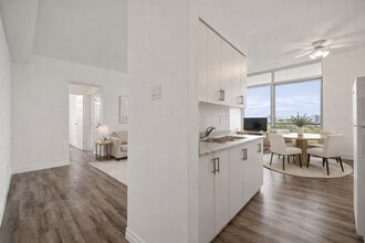 Glen Valley Apartments in Hamilton, ON - Building Photo - Building Photo