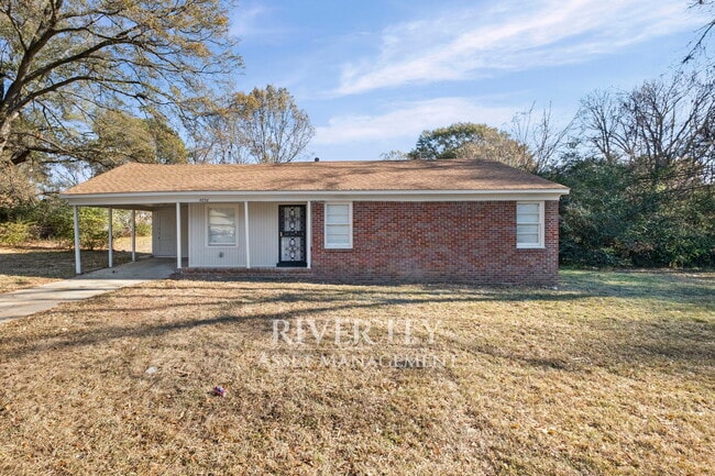 property at 4056 Grantham Rd