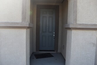 701 Betten St in Los Banos, CA - Building Photo - Building Photo