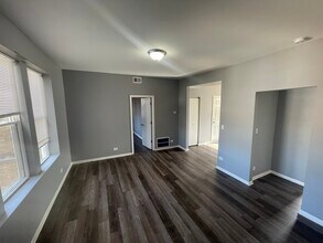 1852 S Central Park Ave in Chicago, IL - Building Photo - Building Photo