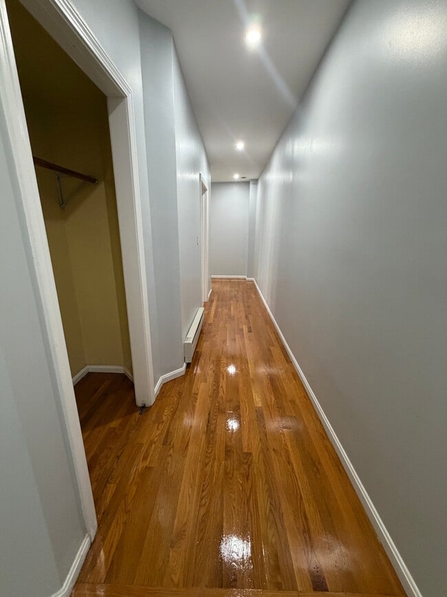 40 Ocean Ave, Unit Apt 1 in Winthrop, MA - Foto de edificio - Building Photo