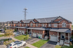 86-110 Teal Crest Cir in Brampton, ON - Building Photo
