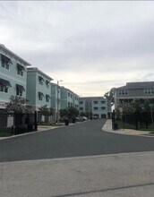 1249 Savona Dr in St. Petersburg, FL - Building Photo - Building Photo