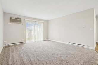 Medinah Terrace of Itasca in Itasca, IL - Building Photo - Building Photo