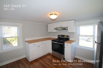 42-46A Green St in Somersworth, NH - Building Photo - Building Photo