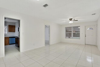 1341 NW 50th Ave in Lauderhill, FL - Building Photo - Building Photo