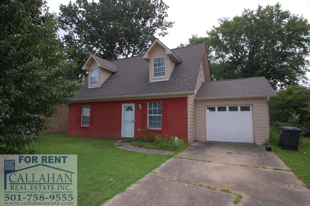 205 Parker St in Jacksonville, AR - Building Photo
