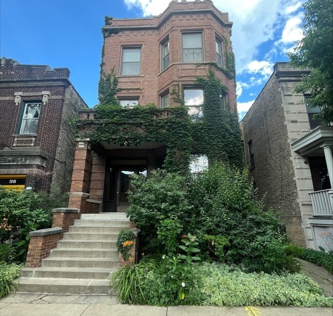 property at 2645 N Whipple St
