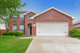 5604 Nacona Dr in Fort Worth, TX - Building Photo