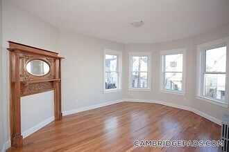 374 Prospect St, Unit 1 in Cambridge, MA - Building Photo - Building Photo