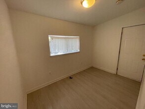 2606 W Girard Ave in Philadelphia, PA - Building Photo - Building Photo