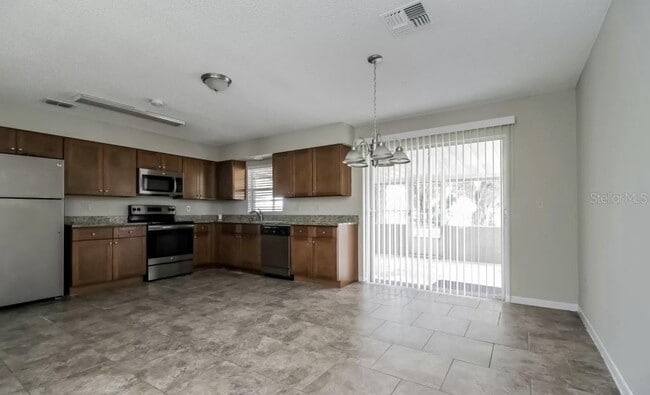621 Palomas Ave in Ocoee, FL - Building Photo - Building Photo