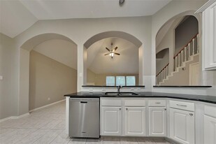 6731 Auburn Oak Trail in Humble, TX - Foto de edificio - Building Photo