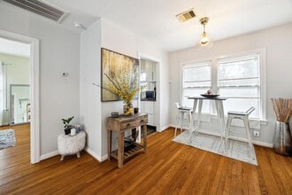 2511 White Oak Dr-Unit -A in Houston, TX - Foto de edificio - Building Photo