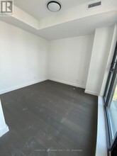 81-2481 Wellesley St E in Toronto, ON - Building Photo - Building Photo