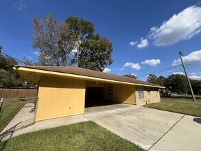 8823 Cefalu Dr in Baton Rouge, LA - Building Photo - Building Photo