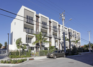 Galleria Lofts in Fort Lauderdale, FL - Building Photo - Building Photo