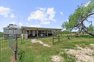 480 Grandpa Rd in Dale, TX - Building Photo - Building Photo