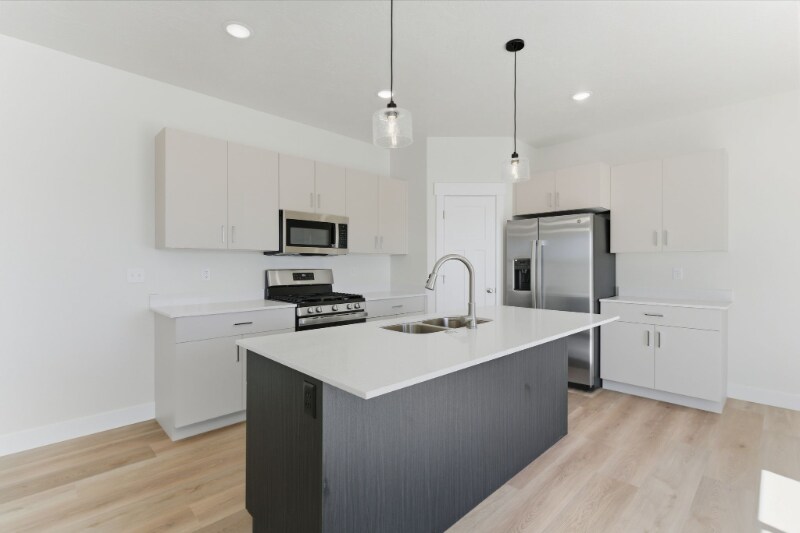 3143 W 1625 in Cedar City, UT - Building Photo