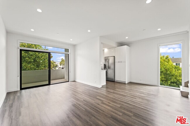 1254 9th St in Santa Monica, CA - Building Photo - Building Photo