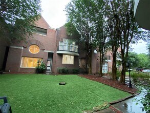 11846 Taylorcrest Rd in Houston, TX - Building Photo - Building Photo
