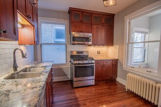 4246 N Menard Ave in Chicago, IL - Building Photo - Building Photo