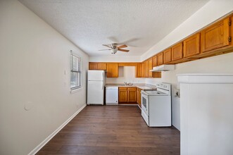 4432-4434 Central Valley Dr in Nashville, TN - Building Photo - Building Photo