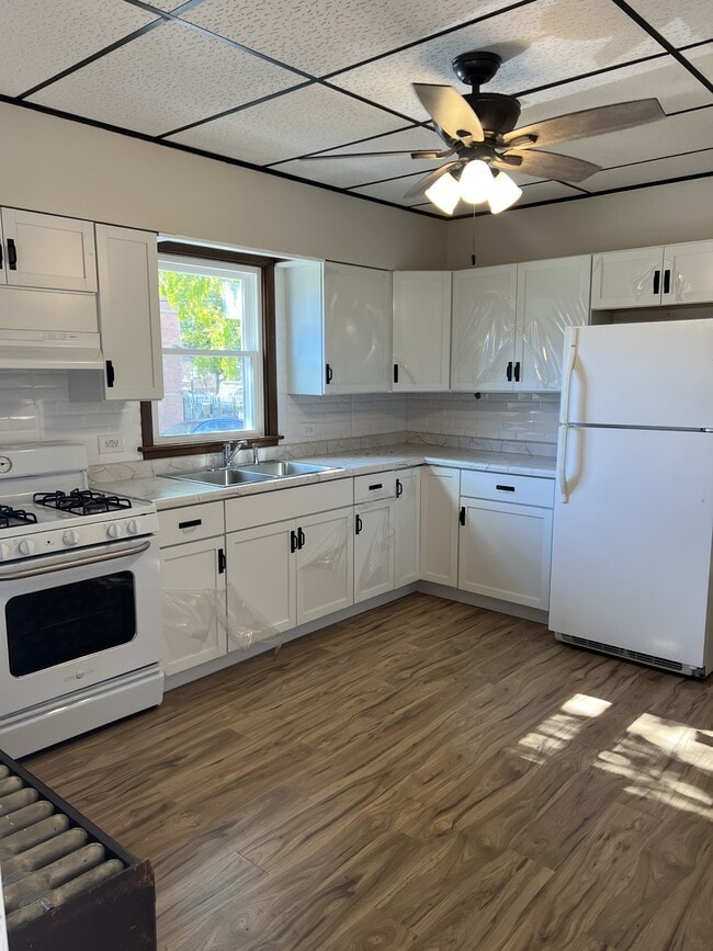 property at 9757 S Ave M