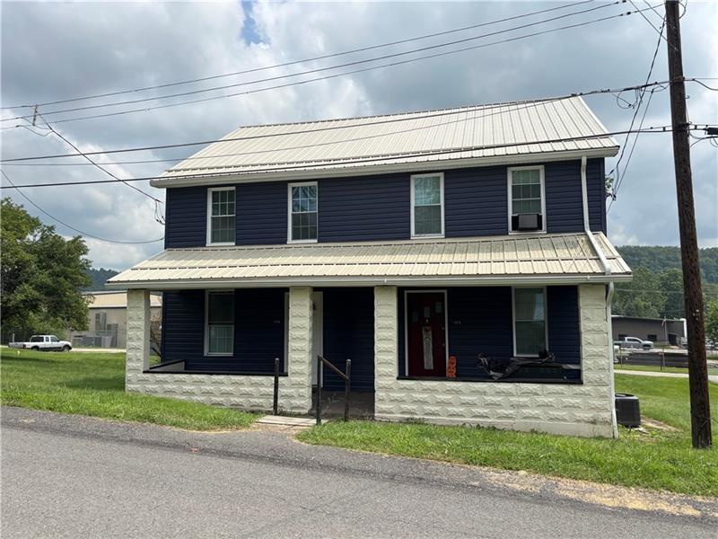 173 Marshall Ave in Meadow Lands, PA - Foto de edificio
