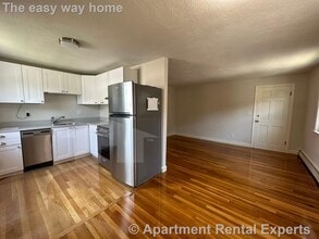 184 Broadway St in Wakefield, MA - Building Photo - Building Photo