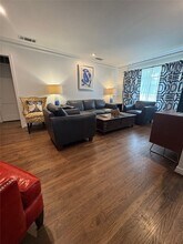 8642 Daytonia Ave in Dallas, TX - Foto de edificio - Building Photo