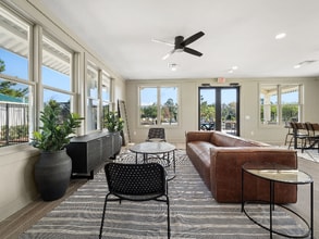 Sycamore Point Apartment Homes in Leesville, LA - Foto de edificio - Building Photo