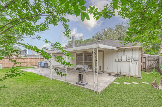 4922 Bridgemont Ln in Spring, TX - Building Photo - Building Photo