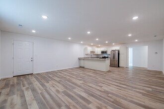 The Willows in Strafford, MO - Building Photo - Building Photo