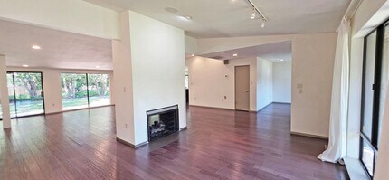 4200 Burrell Way in Sacramento, CA - Building Photo - Building Photo