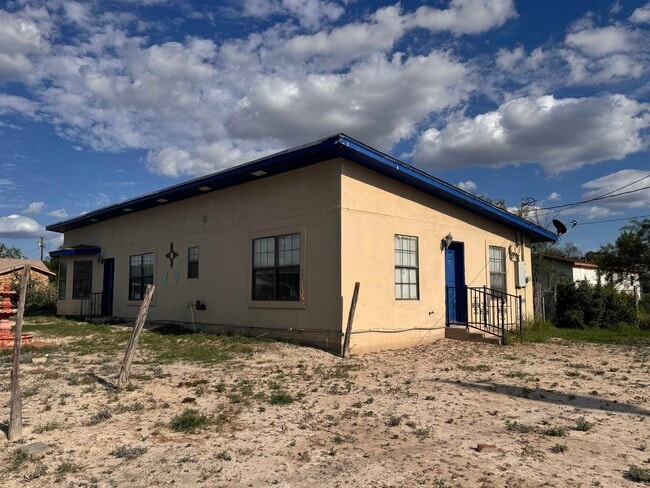 1108 Avenue S in Del Rio, TX - Building Photo - Building Photo