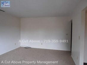 1085 Chiricahua Loop in Colorado Springs, CO - Building Photo - Building Photo