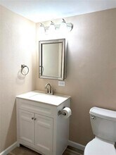 201 Bellevue Park Dr in Belleville, IL - Building Photo - Building Photo