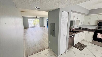 13800 SW 5th Ct in Pembroke Pines, FL - Building Photo - Building Photo